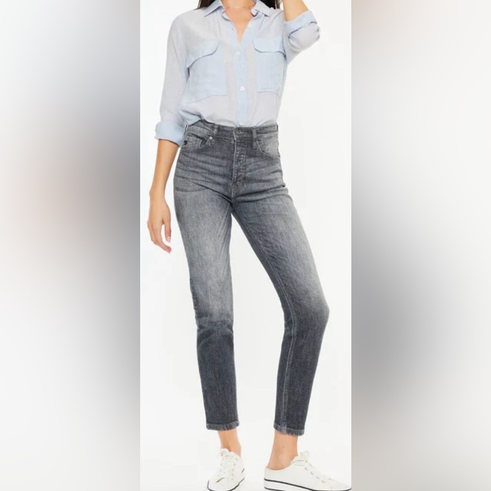 KanCan skinny Gray High-Waisted Jeans.‎ Women size 9/28